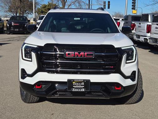 2026 GMC Terrain AWD AT4