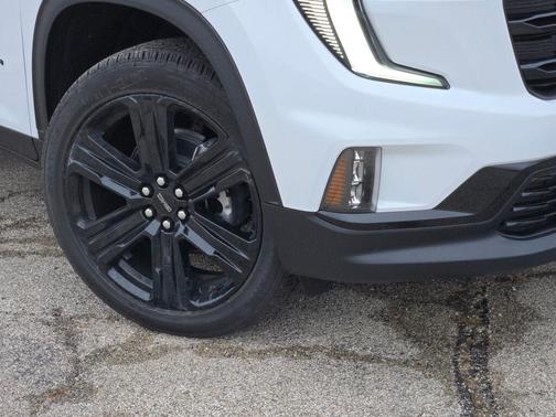 2026 GMC Acadia Elevation AWD