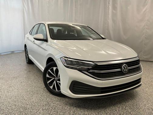 Pure White 2024 Volkswagen Jetta 1.5T S