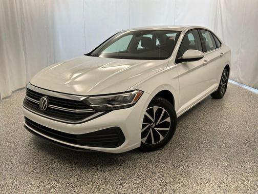 Pure White 2024 Volkswagen Jetta 1.5T S