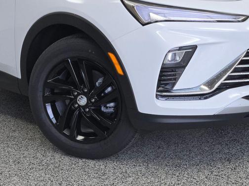 Summit White 2026 Buick Envista Preferred FWD