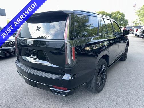 2022 Cadillac Escalade Sport Platinum