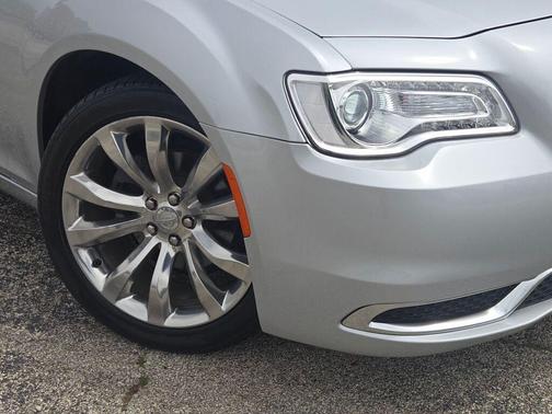 Silver Mist Clearcoat 2021 Chrysler 300 Touring