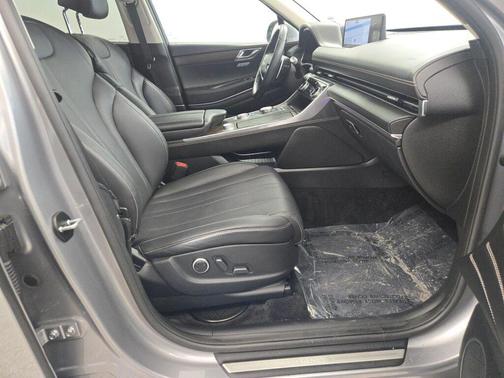 Savile Silver 2024 Genesis GV80 2.5T