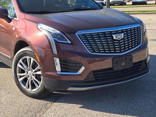 2022 Cadillac XT5 Premium Luxury