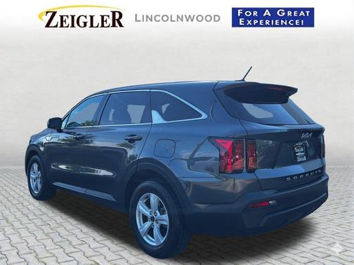 Gravity Gray 2022 Kia Sorento LX