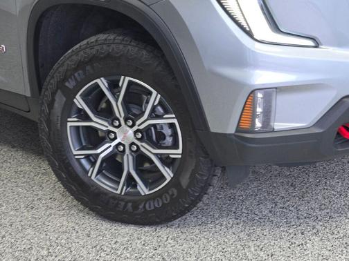 2024 GMC Acadia AWD AT4