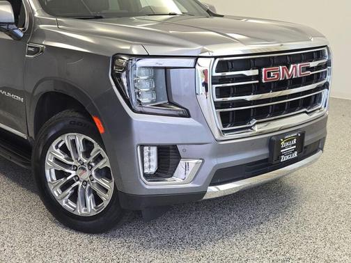 2022 GMC Yukon XL SLT