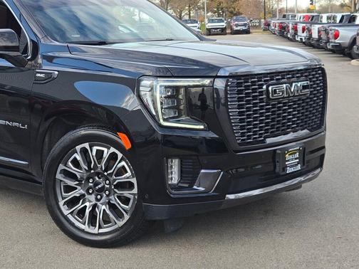 2023 GMC Yukon XL Denali Ultimate