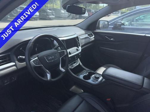 2023 GMC Acadia AWD SLT