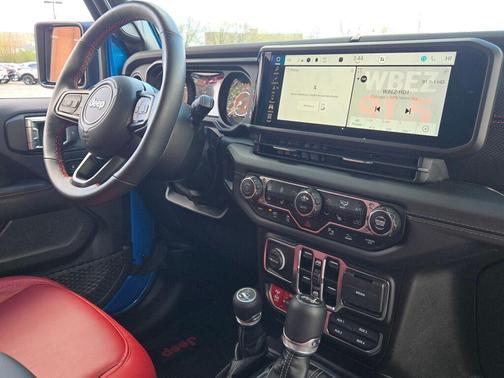 Hydro Blue Pearlcoat 2024 Jeep Wrangler Rubicon 392