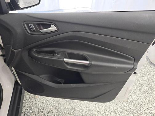 2016 Ford C-Max Energi SEL