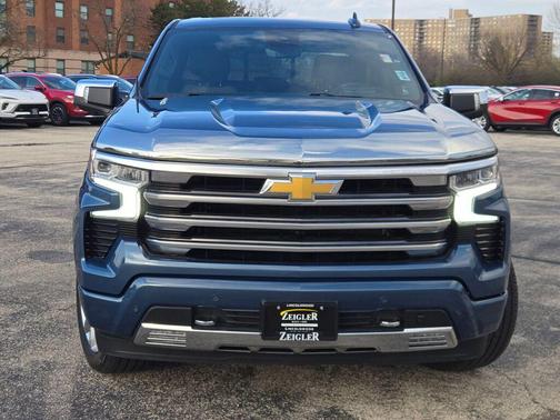 Lakeshore Blue Metallic 2024 Chevrolet Silverado 1500 High Country
