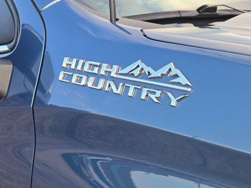 Lakeshore Blue Metallic 2024 Chevrolet Silverado 1500 High Country
