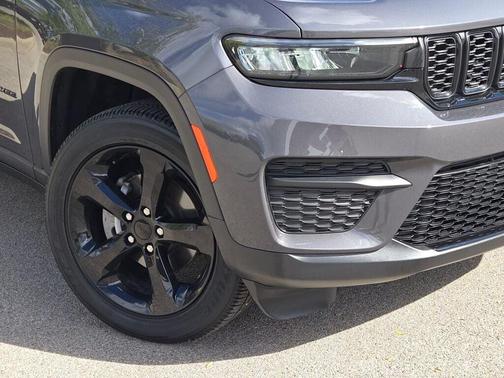 2024 Jeep Grand Cherokee Altitude