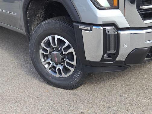 2026 GMC Sierra 2500 SLT