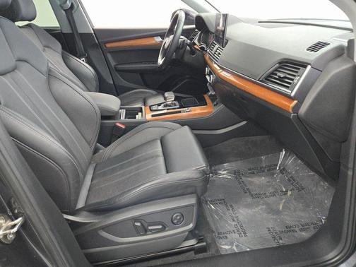 2021 Audi Q5 45 Prestige