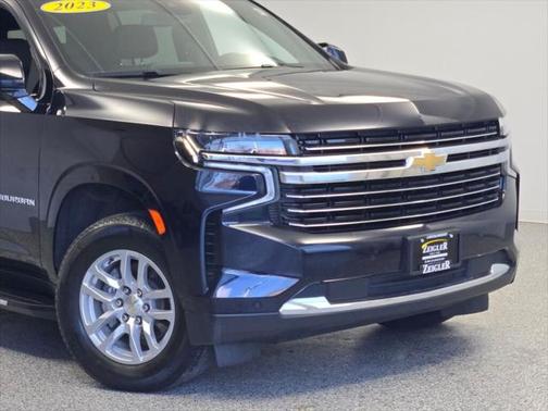 2023 Chevrolet Suburban LT