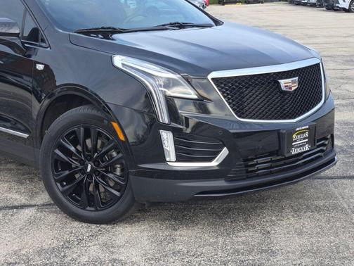 Stellar Black Metallic 2021 Cadillac XT5 Sport