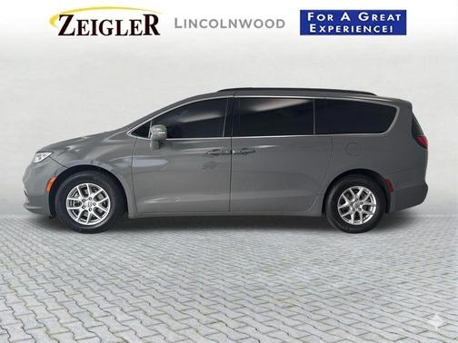 Ceramic Gray Clearcoat 2022 Chrysler Pacifica Touring L