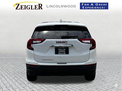 Summit White 2023 GMC Terrain SLE