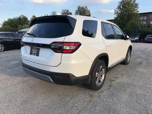 2023 Honda Pilot AWD EX-L 7 Passenger