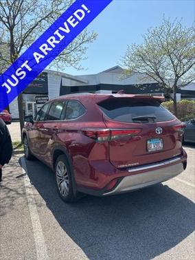 2021 Toyota Highlander Hybrid Platinum