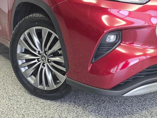 2021 Toyota Highlander Hybrid Platinum