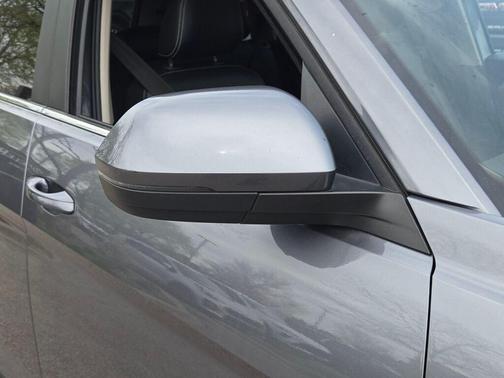 2023 Volkswagen Atlas 3.6L SE w/Technology