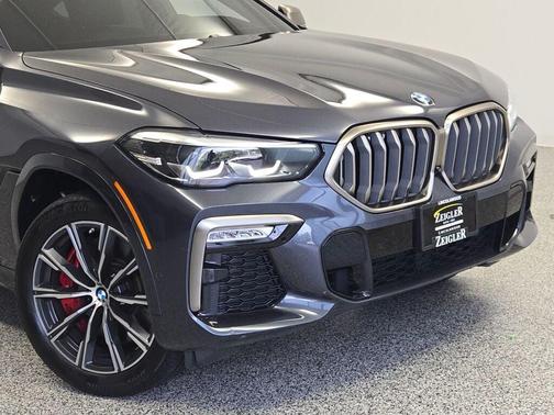 2021 BMW X6 M50i