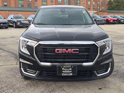 Ebony Twilight Metallic 2023 GMC Terrain SLE