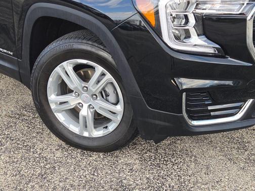 Ebony Twilight Metallic 2023 GMC Terrain SLE