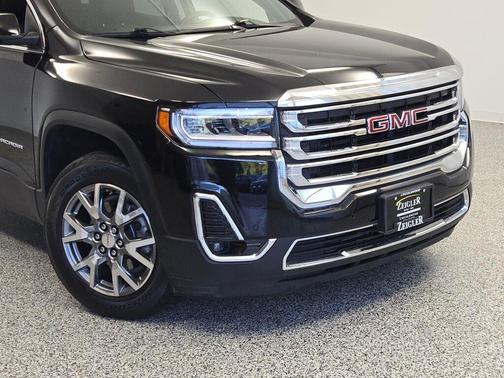 2023 GMC Acadia AWD SLT