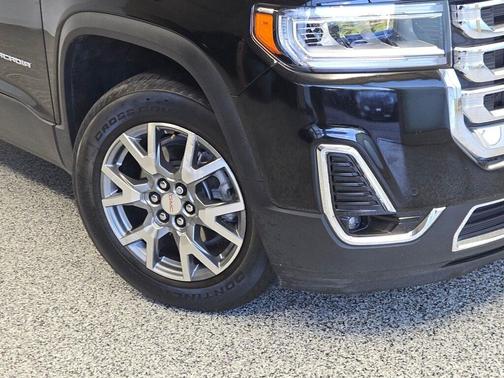 2023 GMC Acadia AWD SLT