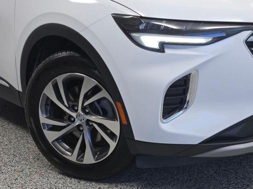 2023 Buick Envision Essence FWD
