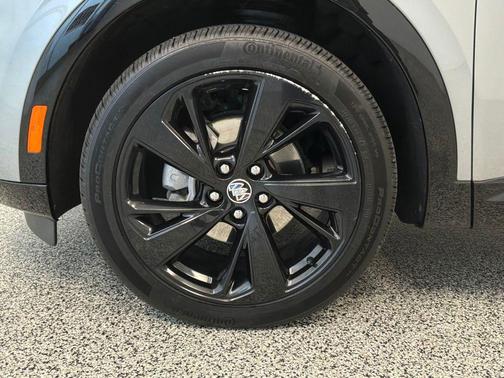 Moonstone Gray Metallic 2023 Buick Envision Preferred AWD