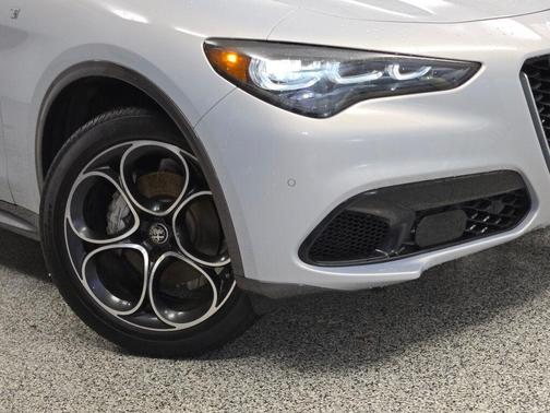 2024 Alfa Romeo Stelvio Ti