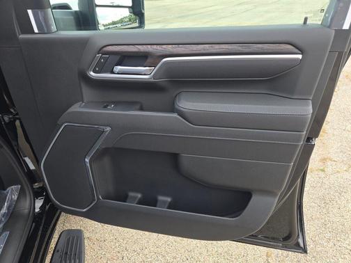 2026 GMC Sierra 2500 SLT