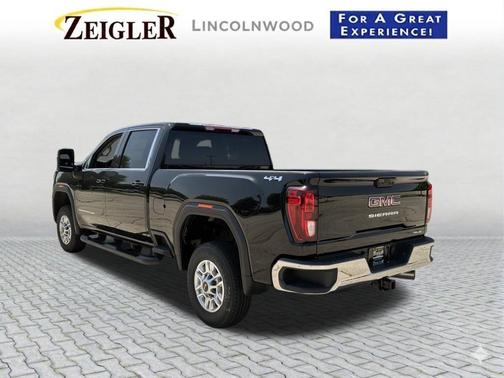 Onyx Black 2026 GMC Sierra 2500 SLE