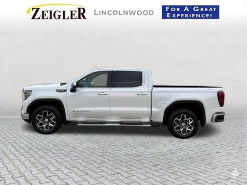 White Frost Tricoat 2025 GMC Sierra 1500 SLT
