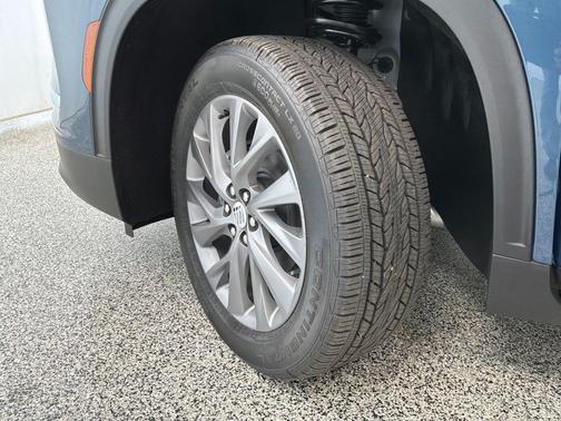 ocean blue metallic 2026 Buick Enclave Preferred FWD