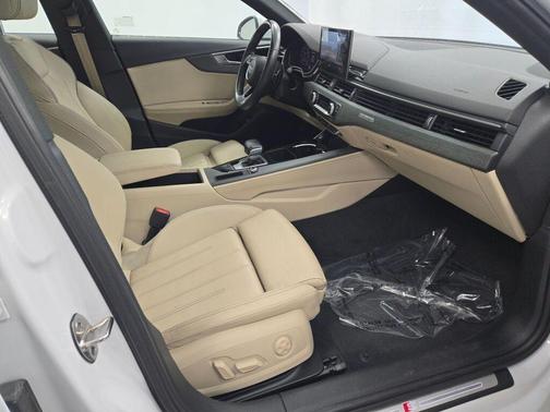 Glacier White Metallic 2022 Audi A4 45 S line Premium Plus