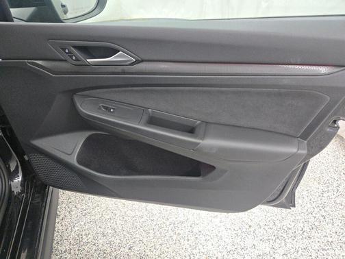 2024 Volkswagen Golf GTI 2.0T S DSG