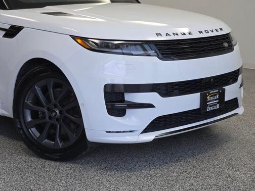 2024 Land Rover Range Rover Sport SE