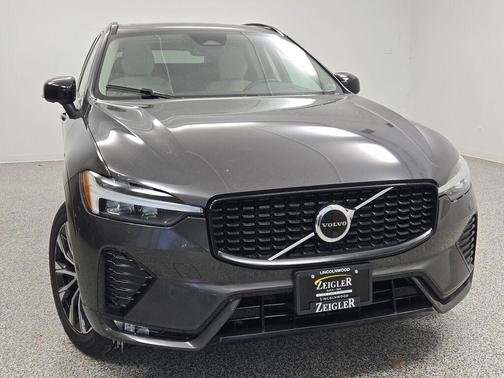 2023 Volvo XC60 B5 Plus Dark Theme
