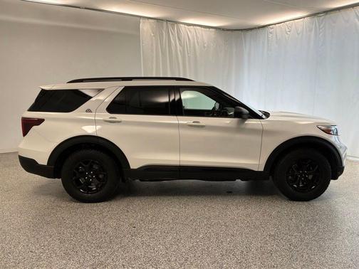 Star White Metallic Tri-Coat 2021 Ford Explorer Timberline