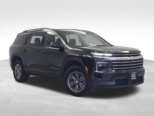 Mosaic Black Metallic 2024 Chevrolet Traverse LT