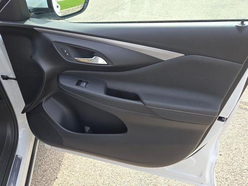 2025 Buick Envista Avenir FWD