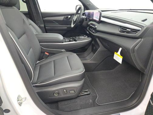summit white 2026 Buick Enclave Preferred