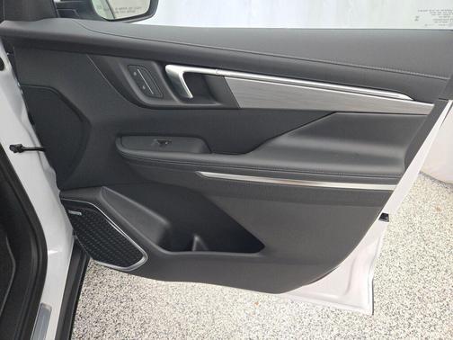 summit white 2026 Buick Enclave Preferred